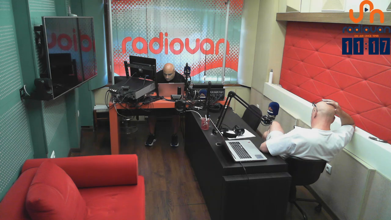 Watch Radio Van 103.0 FM